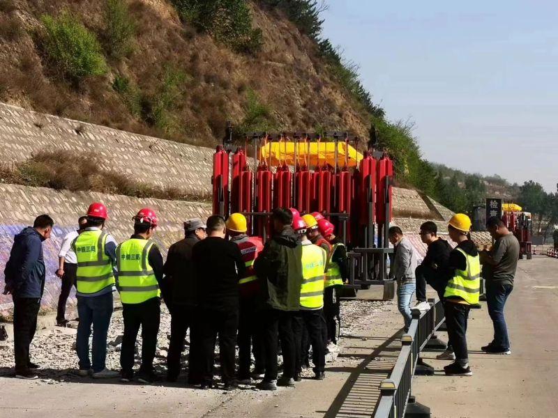 多錘頭路面破碎機(jī)